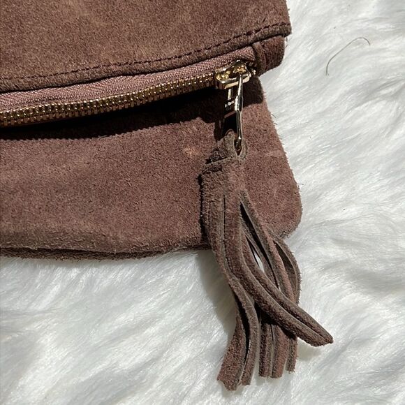 Parker Clay Tan Sued Leather Crossbody Purse B91 - Picture 2 of 8